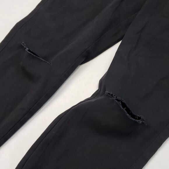 Simply styled raw edge slit knee skinny jean - Picture 6 of 8